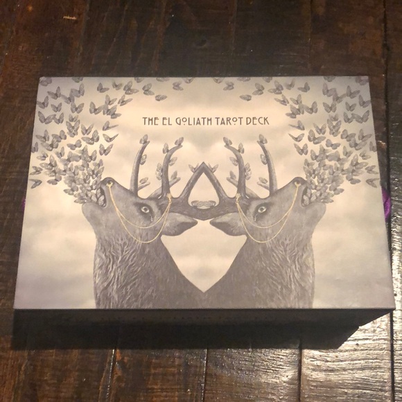 El Goliath Tarot Deck